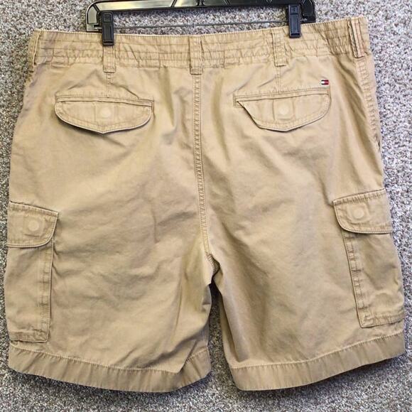 Tommy Hilfiger Cargo Shorts size 40 - Picture 2 of 10